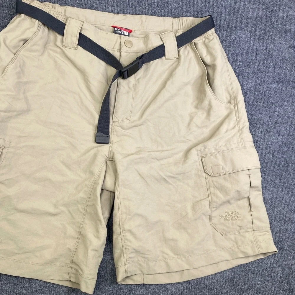 The North Face Paramount Peak Cargo Shorts Dune Beige Mens Large AJFF254 UPF 30